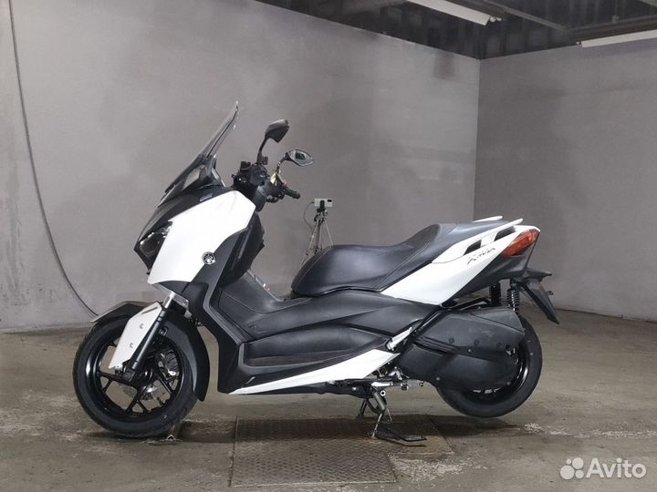 Yamaha xmax250