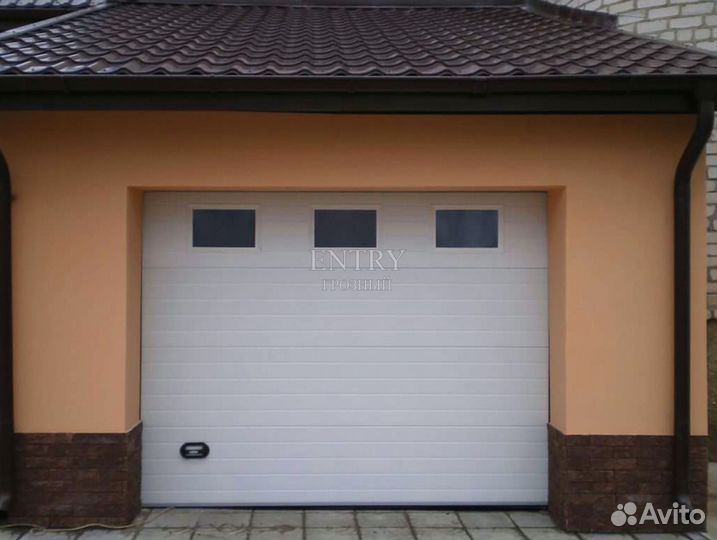 Ворота гаражные секционные