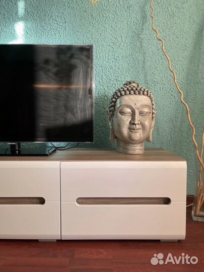 Тумба под телевизор