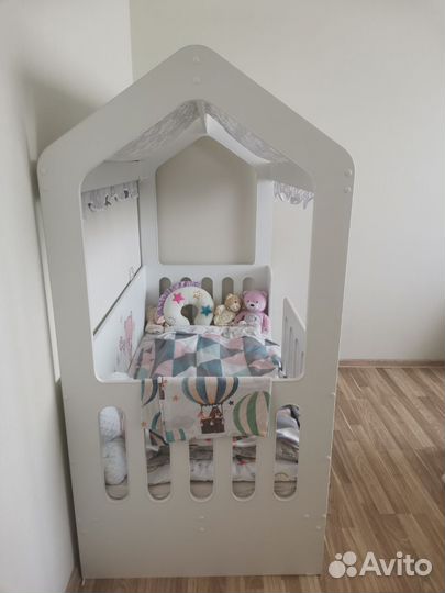 Детская кровать домик бу