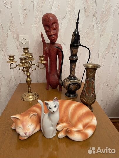 Ваза, кувшин, канделябры,сувениры кошка, идол