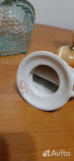 Подсвечник из оникса. Салфетница фарфор