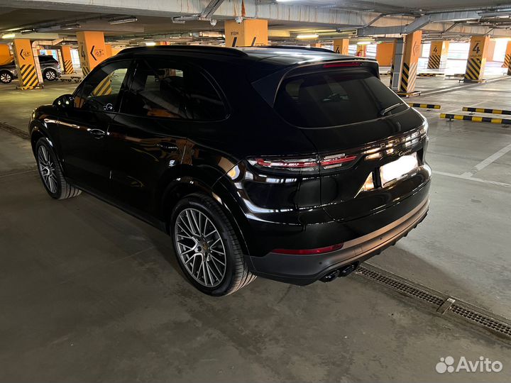 Porsche Cayenne 3.0 AT, 2022, 21 км