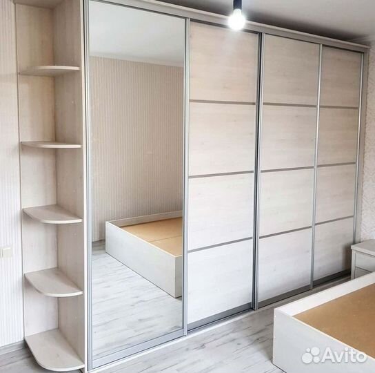 Шкаф купе зеркальный