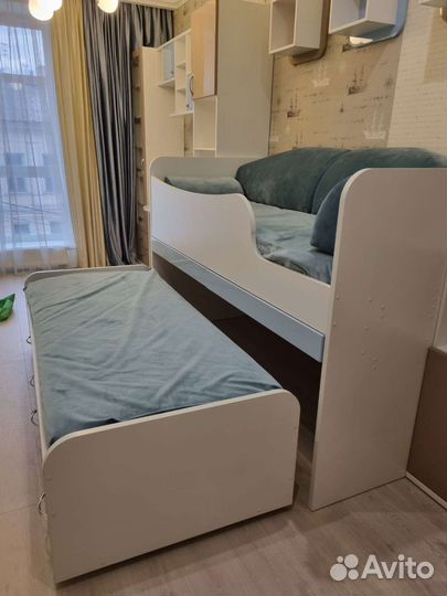 Двухъярусная кровать выдвижная, новая