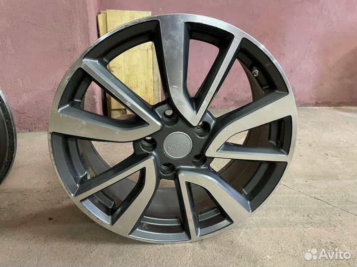 Диски Replay Replica NS146 (Nissan) 7x17, 5x114.3