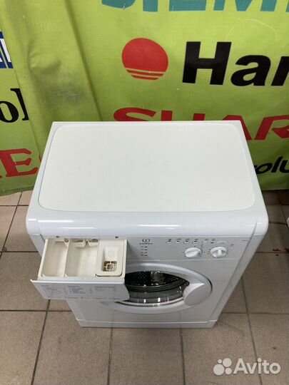 Стиральная машина Индезит Wisl82