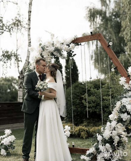 Свадебная арка. Зона выездной регистрации