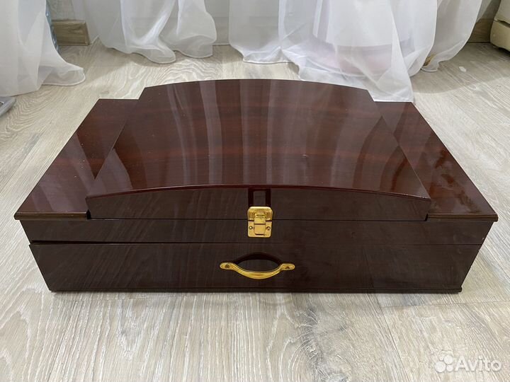 Набор столовых приборов вилки/ложки