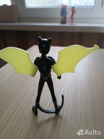 Фигурка Супер Кота большая киндер