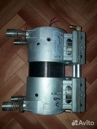 Компрессор поршневой для концентратора