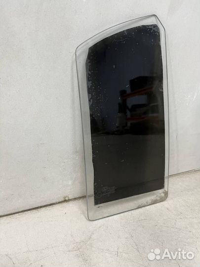 Стекло двери задней правой форточка Kia Rio X-Line