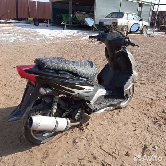 Продам скутер mars style