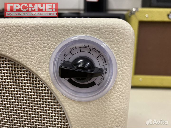 Комбоусилитель Mooer DH01 Hornet 15 White