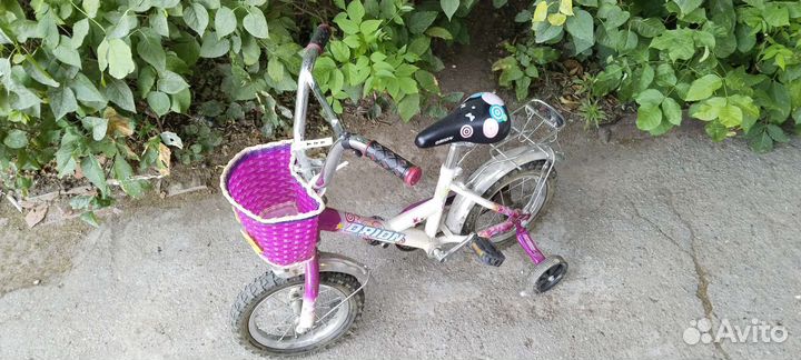 Детский трехколесный велосипед бу