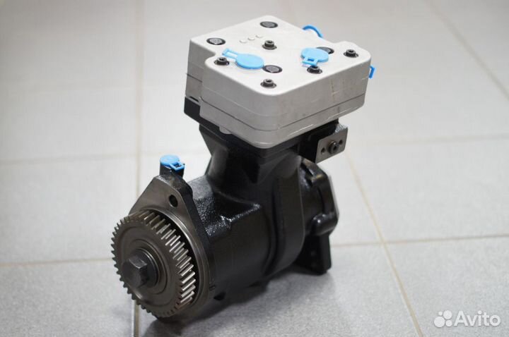 Компрессор воздушный Cummins 6ISLe 4933783