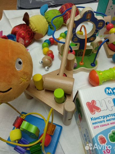 Детские развивающие игрушки