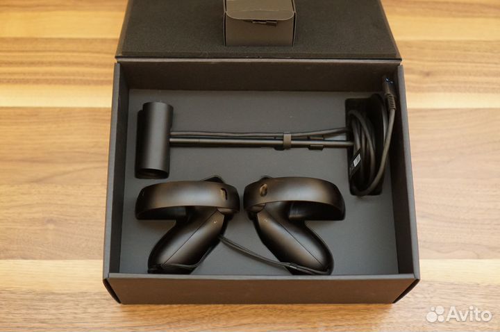 Шлем виртуальной реальности Oculus Rift CV1