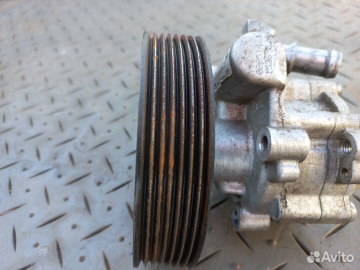 Насос гур гидроусилителя Renault Nissan 491105510R