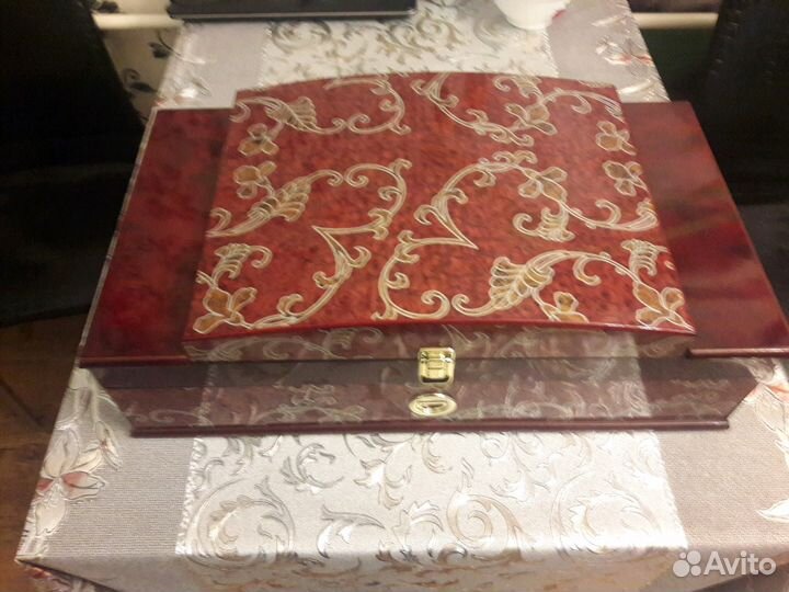 Набор столовых приборов