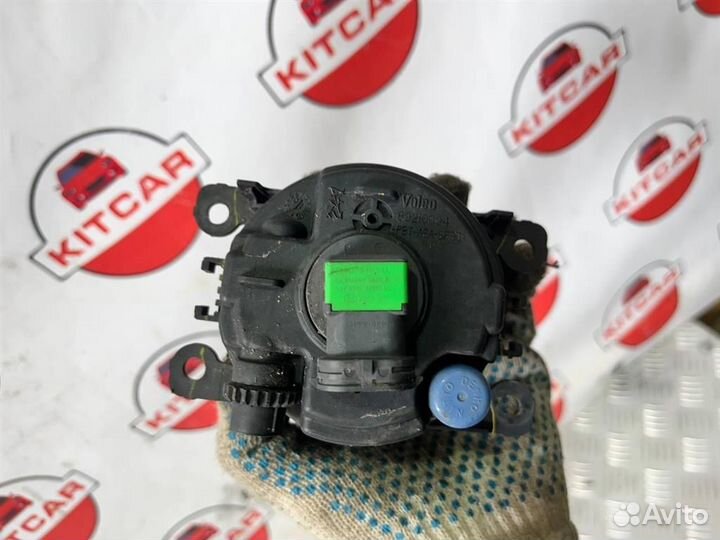 Противотуманка птф правая Ford Focus 2