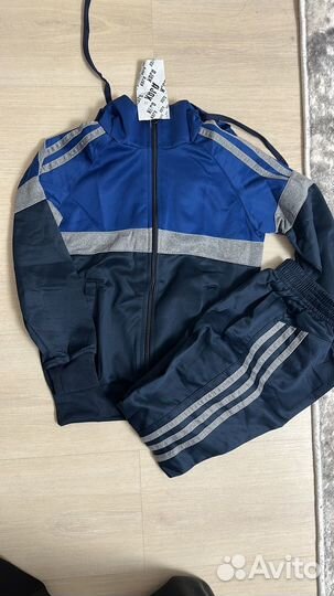 Спортивный костюм