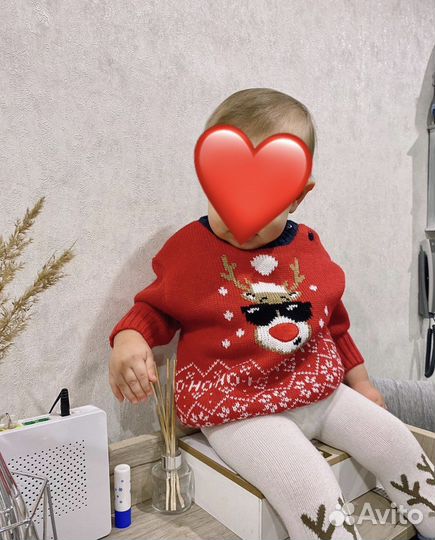Вязаный свитер детский