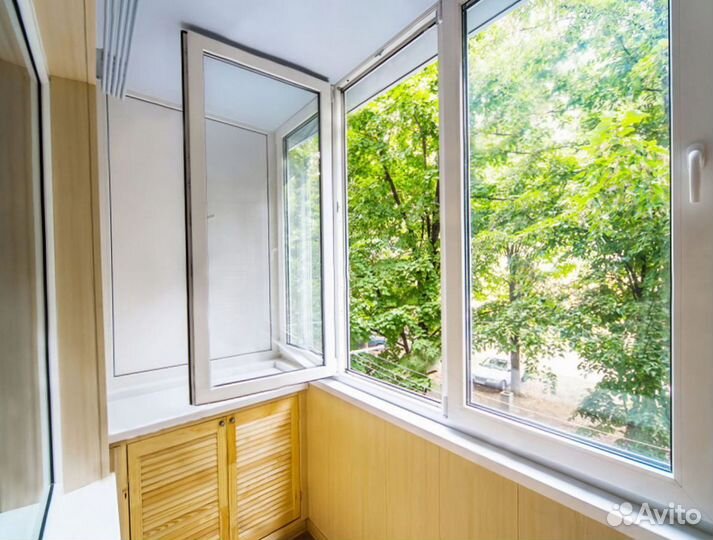 Остекление и отделка балконов