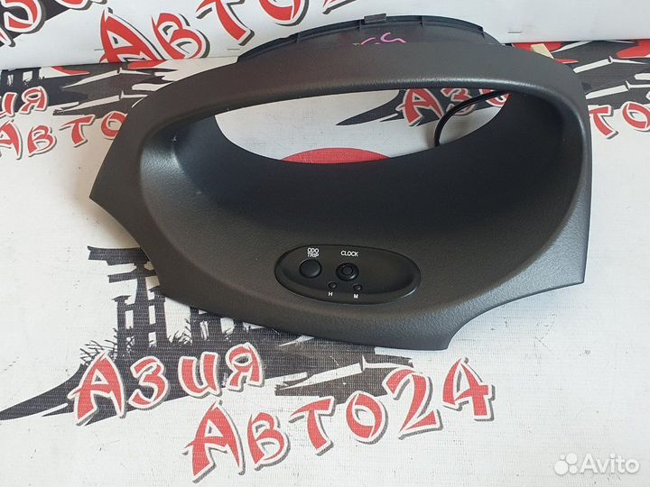 Козырек панели приборов Toyota Funcargo NCP21 1NZ-FE 2003