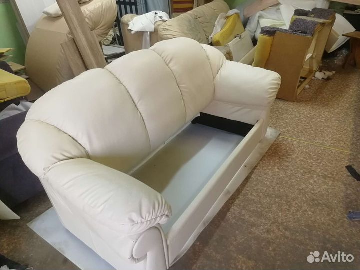 Перетяжка мягкой мебели