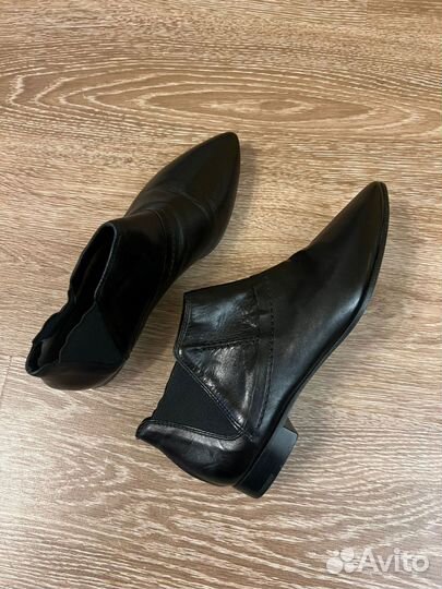 Ботильоны Costume National, разм. 37,5