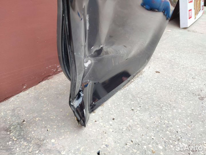 Дверь боковая левая