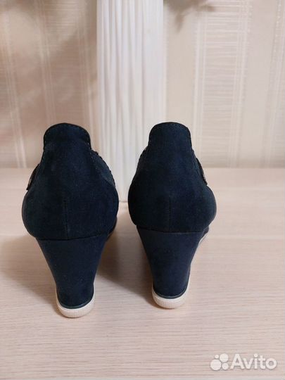 Туфли женские 39 размер синие новые