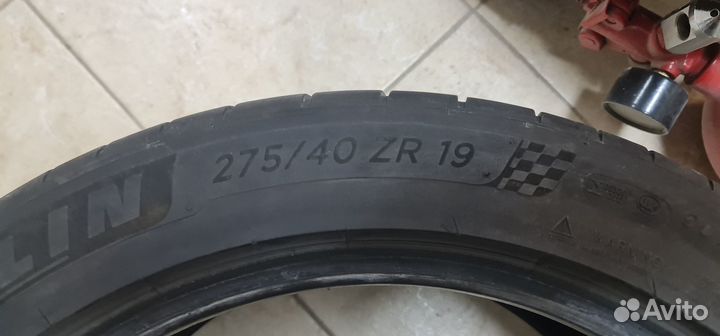 Michelin Pilot Sport 4 S 275/40 R19 105Y