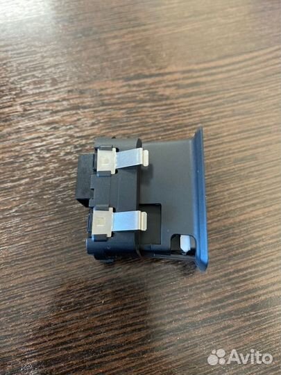 Кнопка стеклоподъемника задняя Porsche Cayenne 958