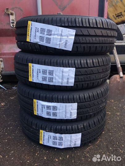 Dunlop SP Touring R1 175/65 R14 82T