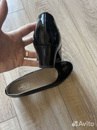 Туфли женские 39 размер уставные