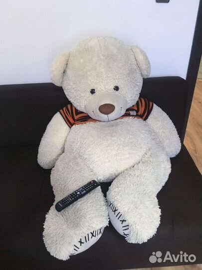 Большие плюшевые медведи