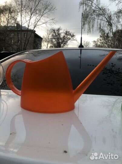 Лейка садовая