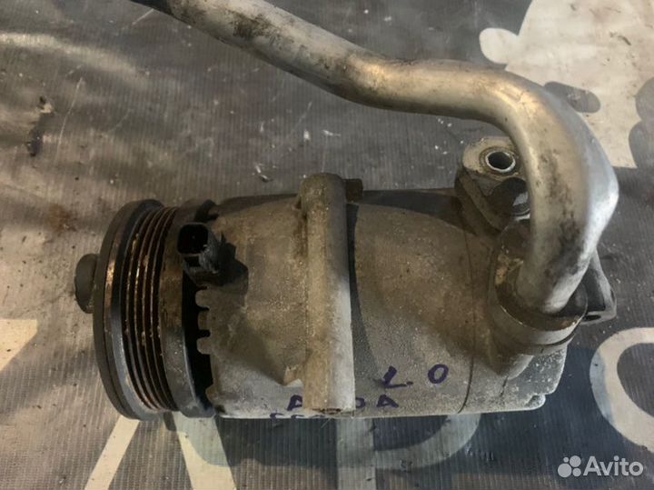 Компрессор кондиционера Ford Focus седан 2.0 aoda