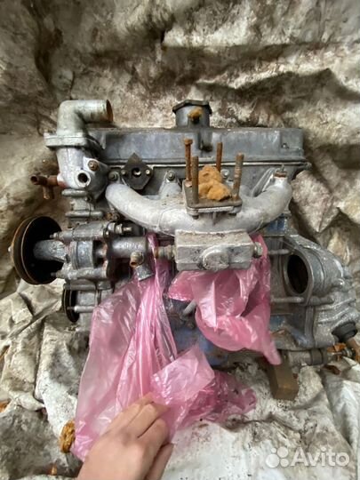 Двигатель 412