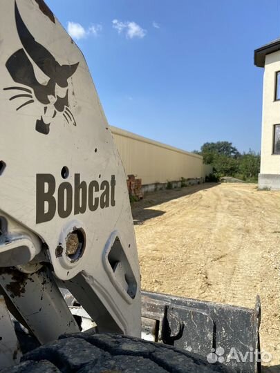 Bobcat мини погрузчик