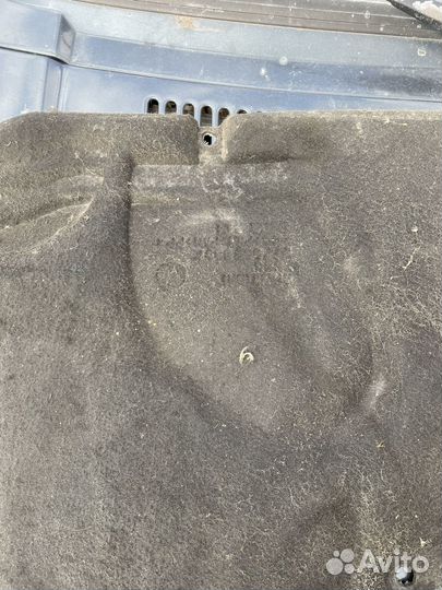 Шумоизоляция капота VW Pointer 05 г.в 1.8 BSL