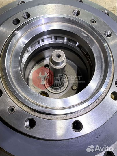 Редуктор хода Hyundai R110-7 xkah-01459