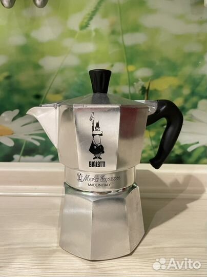 Гейзерная кофеварка Bialetti Moka Express