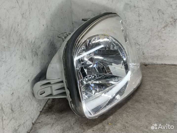 Фара левая Хендай Санта Фе 1 / Santa Fe classic