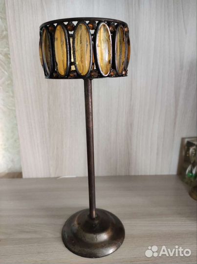 Статуэтка на стол, ваза - торшер