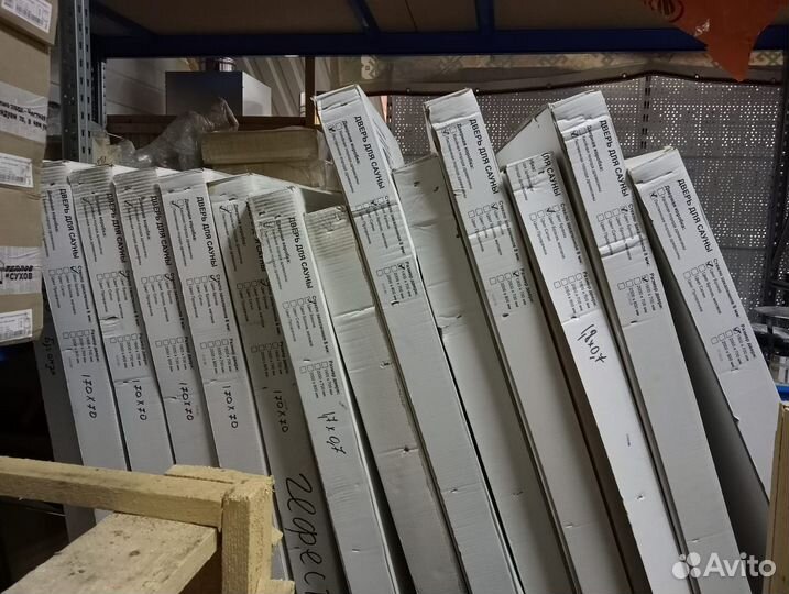 Двери стеклянные в баню