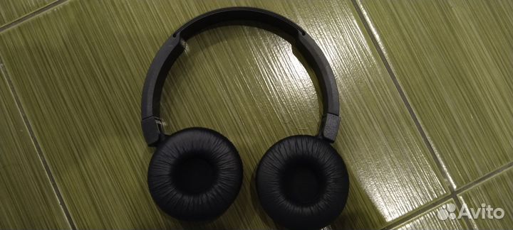 Беспроводные наушники JBL T450BT