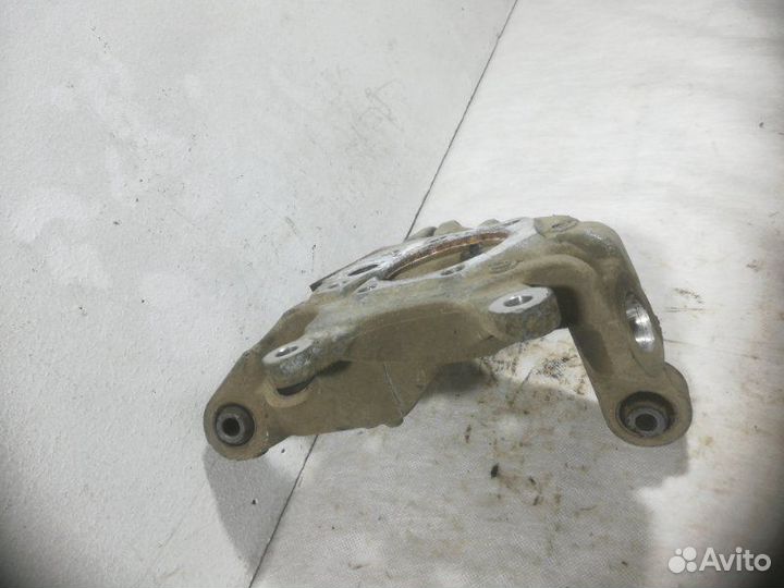 Кулак поворотный задний правый Nissan Teana J32